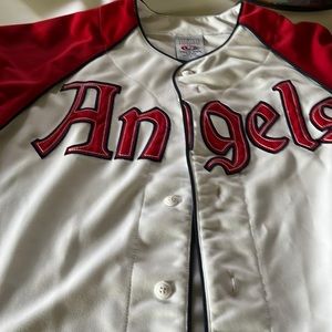 Selling an original Mens 38-40 jersey. Wore it once. Cleaning out closet